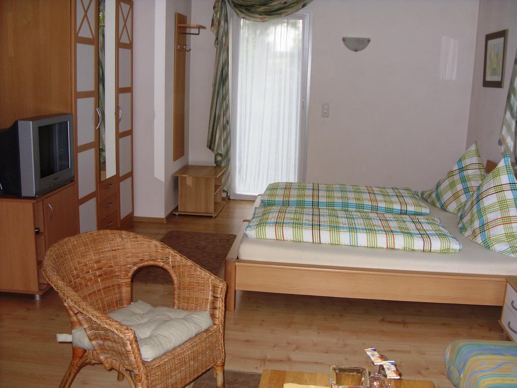 Eußenheim Pension Fitnessoase חדר תמונה